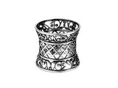 Серебряное салфеточное кольцо с ажурным декором 93011216